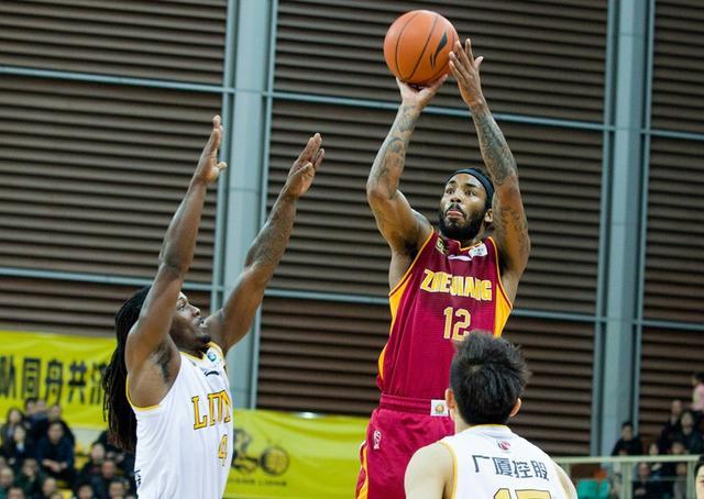  魔术,班凯罗,全能,表现,篮板,助攻,创新高,率队,七连胜  