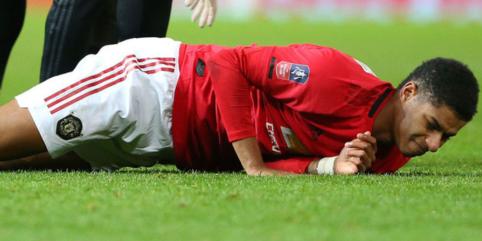  伯恩利提前降级引发震动，孔帕尼面临重建挑战  