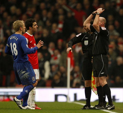  那不勒斯主场憾平，斯帕莱蒂不满裁判判罚  