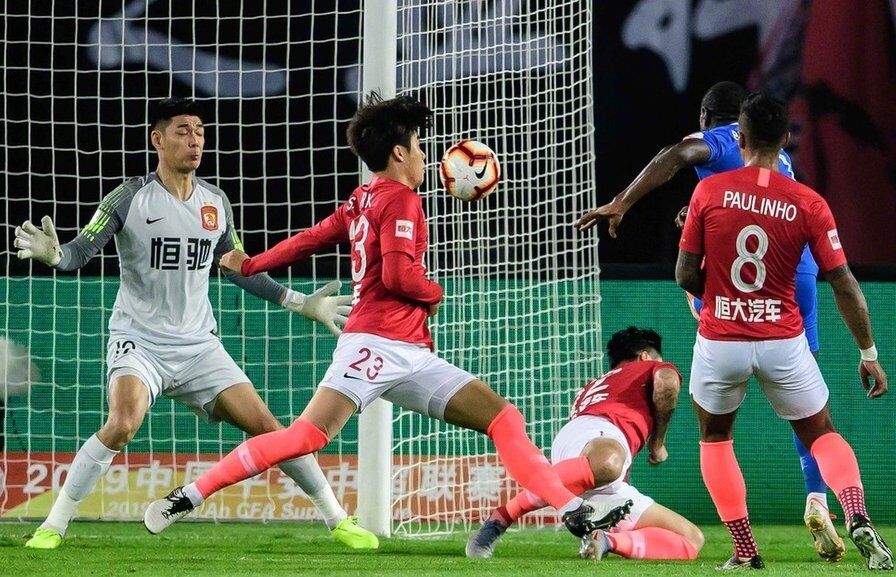  柏林联合，防守反击奏效，逼平卫冕冠军